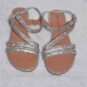 NWOT Nanette Lepore Girls sparkly sandals size 4